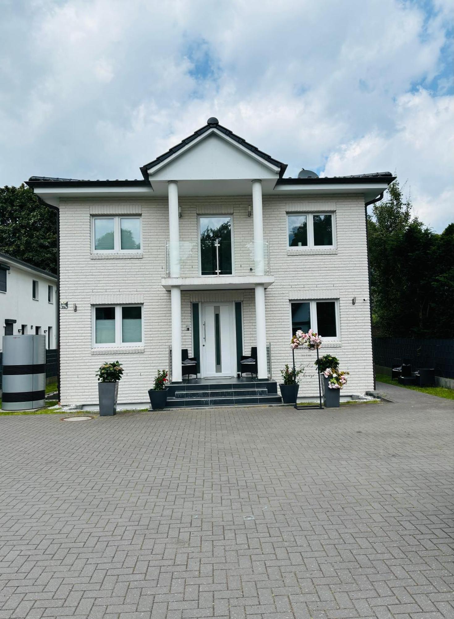 Modern Living In Hamburg-Wandsbek Self Check-In 2X Schlafzimmer 1X Schlafsofa Exterior photo